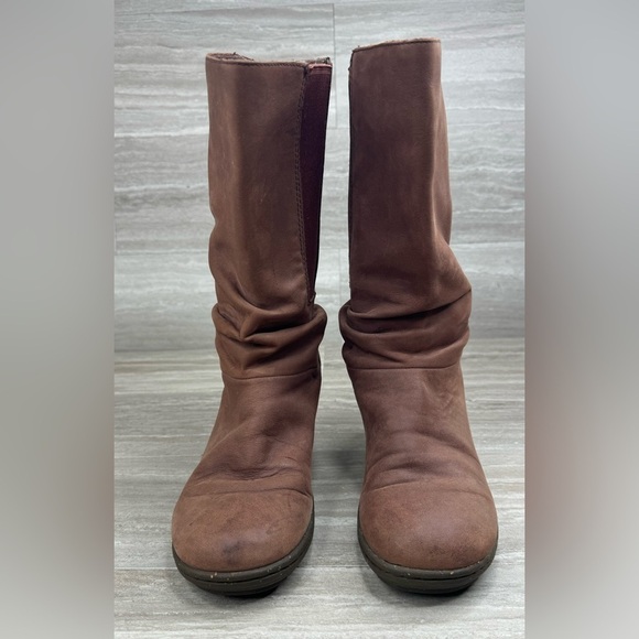 Keen Akita Wedge Heel Pull On Mid Slouchy Leather Boots Womens 5.5 - Picture 4 of 9